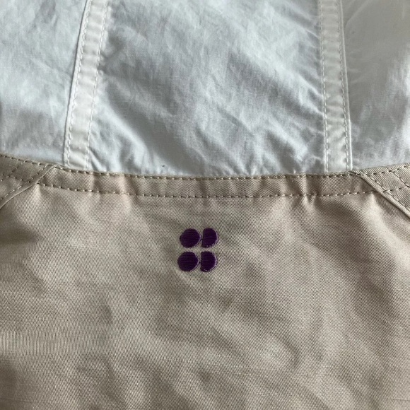 NEW! Sweaty Betty Nomad Color block Hooded Pullover Jacket. White/Tan. Size S - Picture 7 of 10